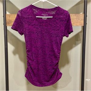 ❤️HOST PICK❤️ Liz Lange Maternity ruched tee size S